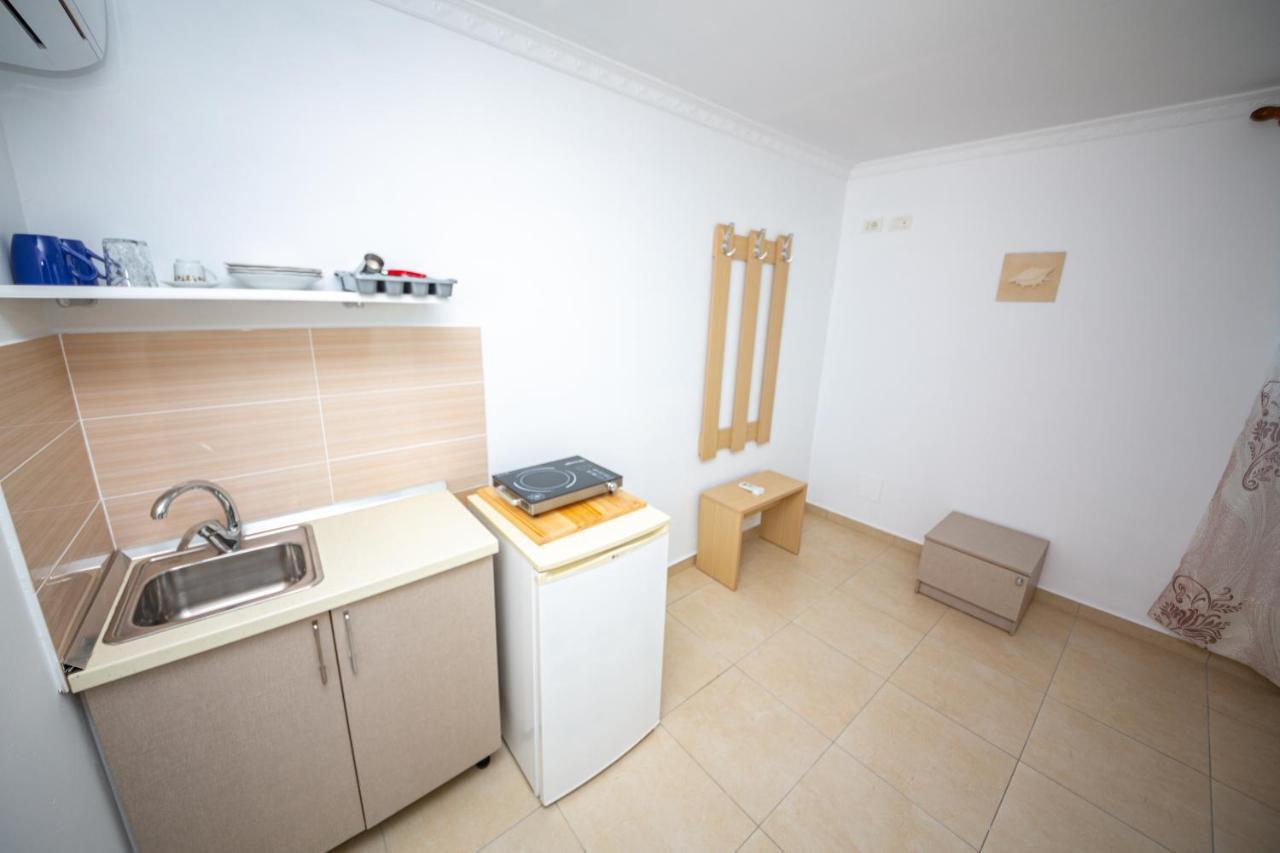 Himara Apartments Bagian luar foto
