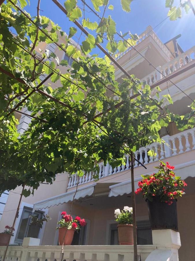 Himara Apartments Bagian luar foto