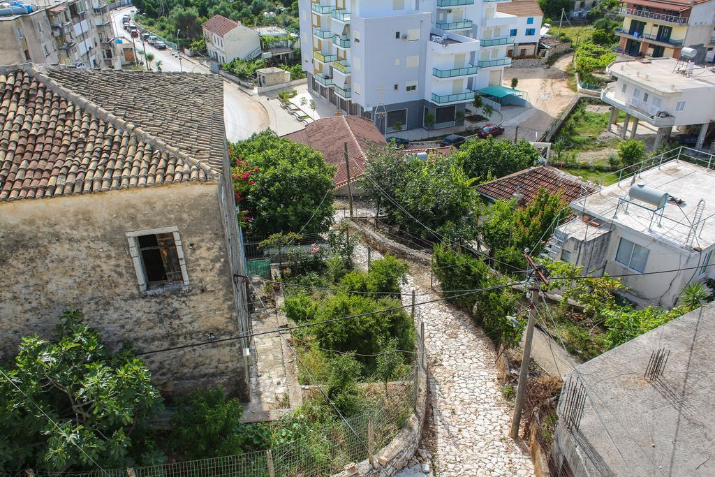 Himara Apartments Bagian luar foto