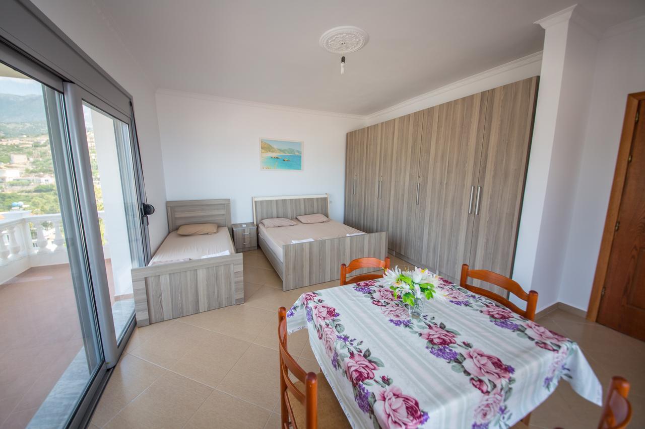 Himara Apartments Bagian luar foto